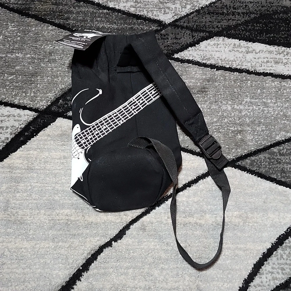 JACK DANIELS MUSIC SERIES GUITAR BLK SLING BOTTLE TRAVEL BAG 2020/21 EDITION